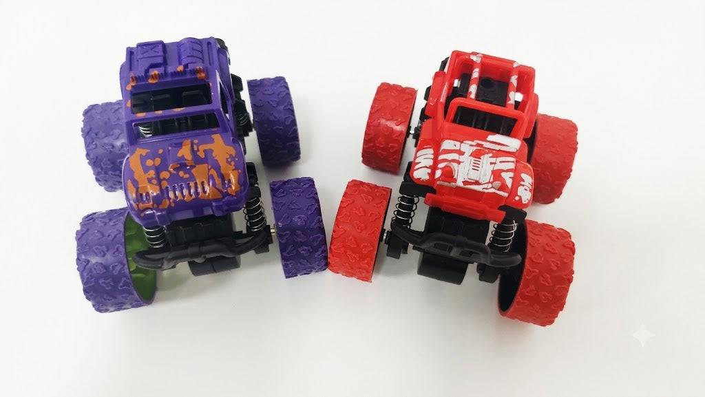 Pack de 2 camiones monstruo de juguete diseñados para realizar acrobacias.