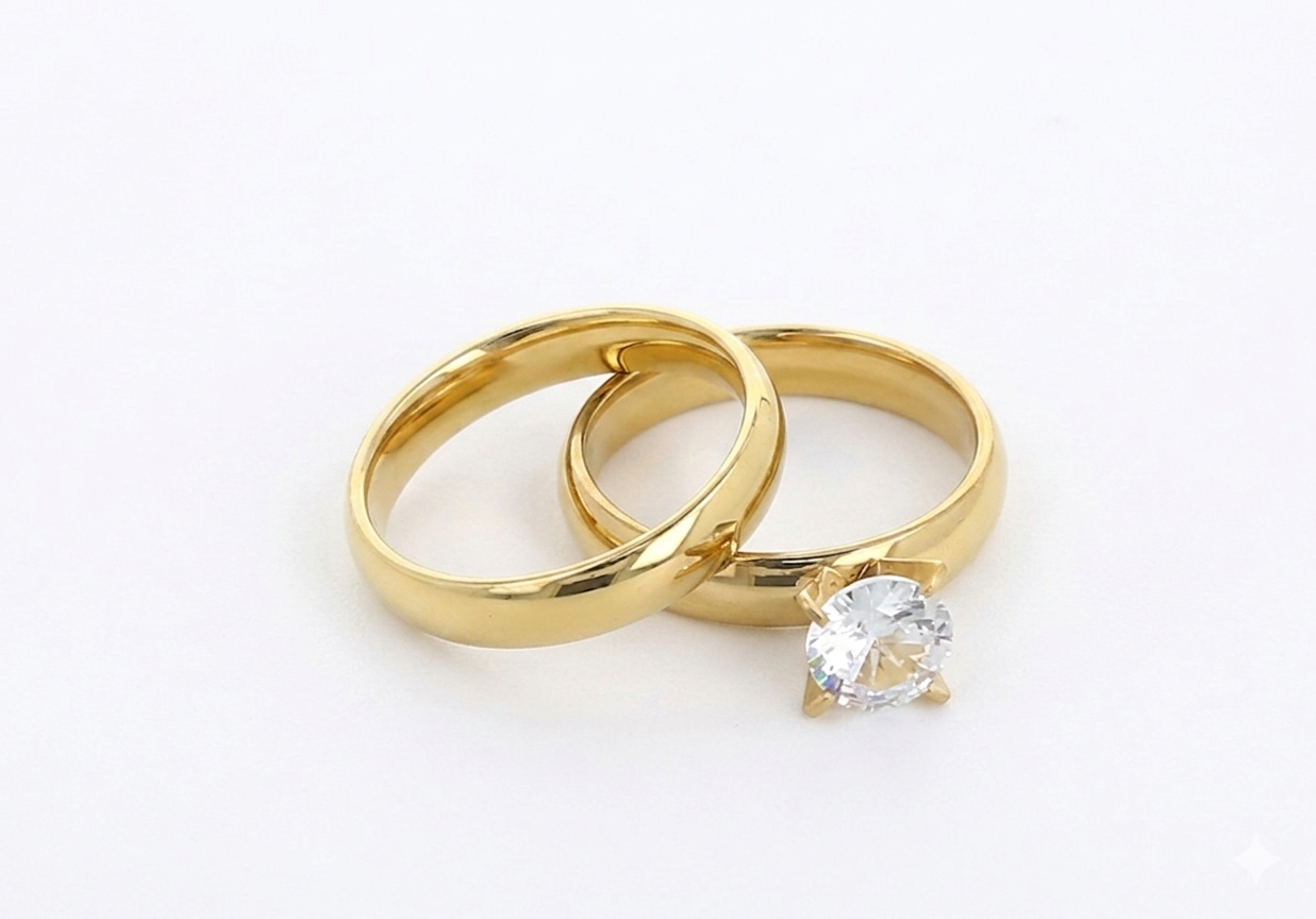 Set de 2 piezas anillos finos size 8 color dorado.
