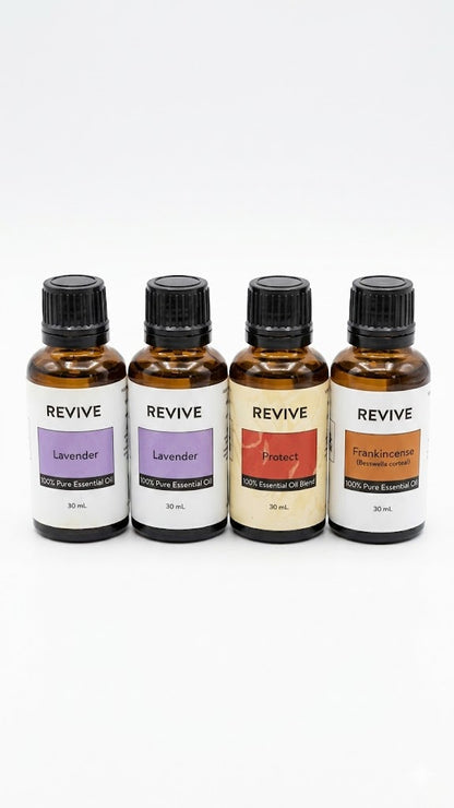 Set que incluye botellas de aceites esenciales en variedades.