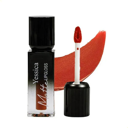 brillo labial en el tono 001