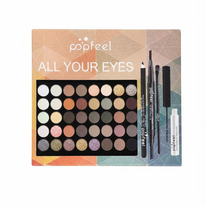 Set de maquillaje para ojos el cual incluye una paleta de sombras y accesorios básicos.