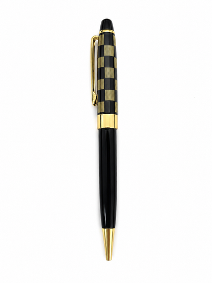 Bolígrafo Ejecutivo Negro con Detalles en Color Dorado.