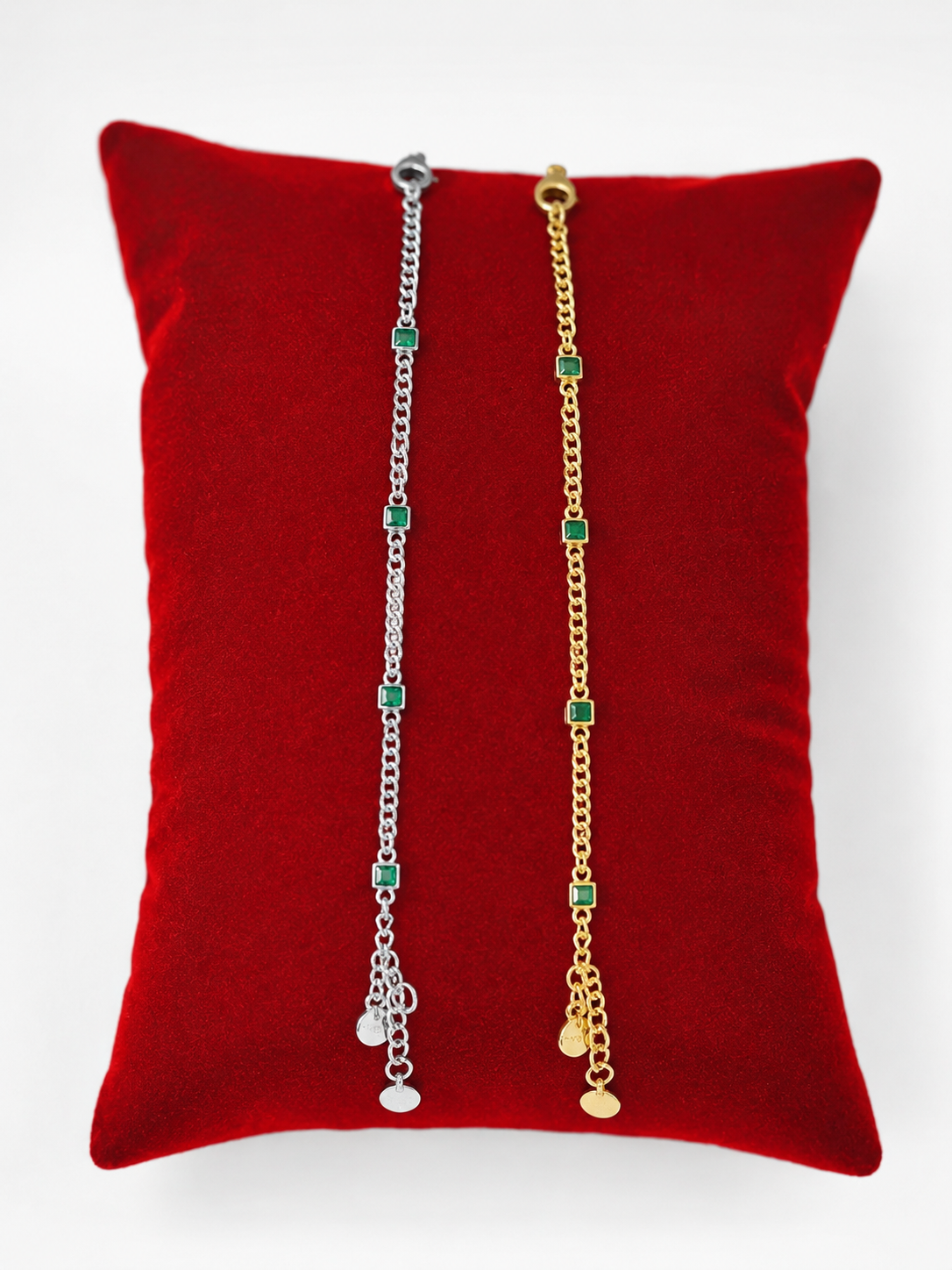 Pulsera Ajustable de Cadena con Detalles Cuadrados Verdes en Acero Inoxidable, Set de 2 Unidades.