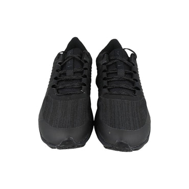 Tenis ZOOM SHIELD size 10.5, negros