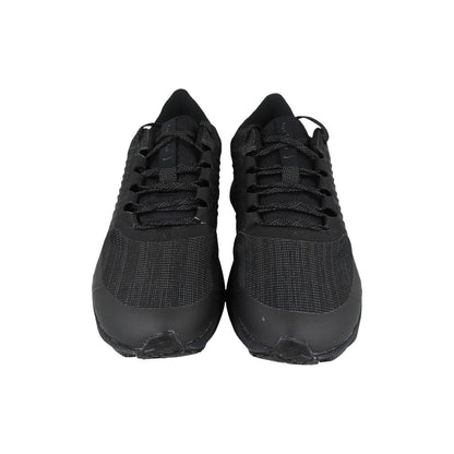 Tenis ZOOM SHIELD size 10.5, negros
