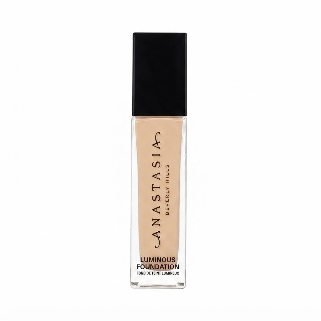 Base líquida Luminous Foundation en el tono 220N