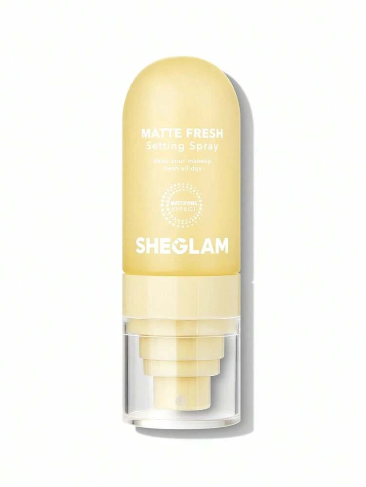 Producto es un fijador de maquillaje SHEGLAM Matte Fresh diseñado para brindar un acabado mate y controlar el brillo.