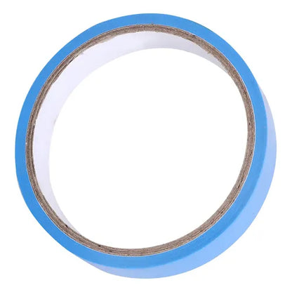 Cinta autoadhesiva, utilizada para sellar neumáticos de bicicleta o para proyectos de bricolaje, con una capa protectora azul
