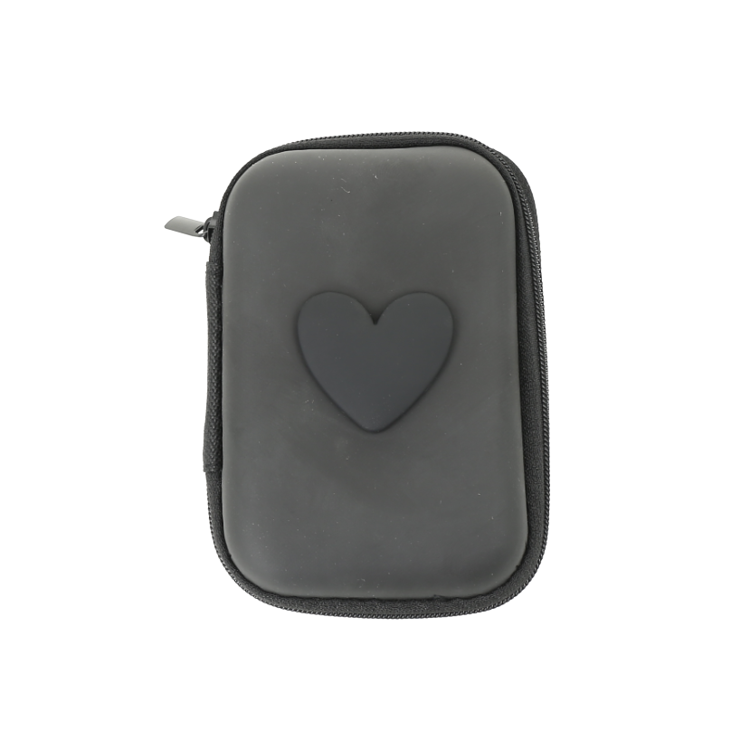 Bolsa de almacenamiento con forma de corazón para cargadores y cables.