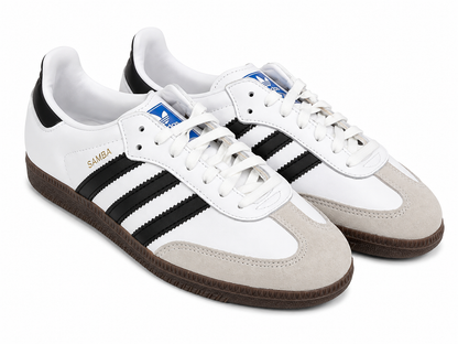 Tenis deportivos de perfil bajo blancos con detalles negros y beige, talla 5.