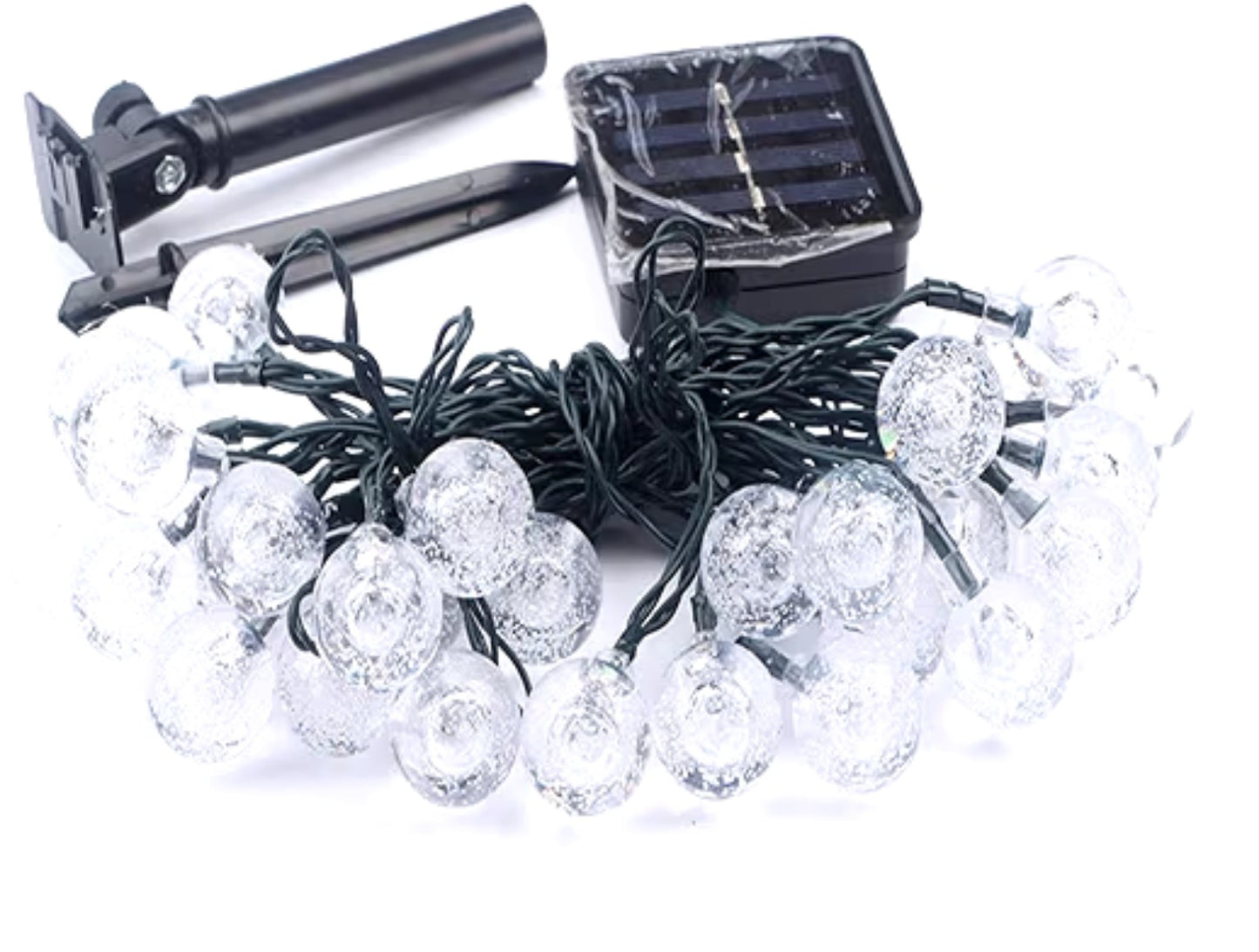 Guirnalda de luces LED solares para exterior con bombillas esféricas transparentes.