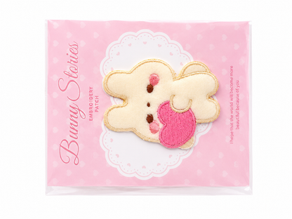 Aplique Bordado Decorativo de Conejo Blanco y Rosa.