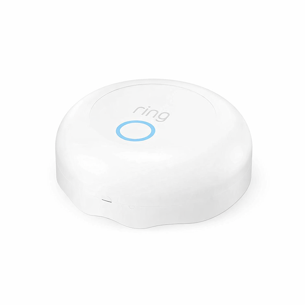 Ring Alarm Flood and Freeze Sensor diseñado para detectar agua y bajas temperaturas.