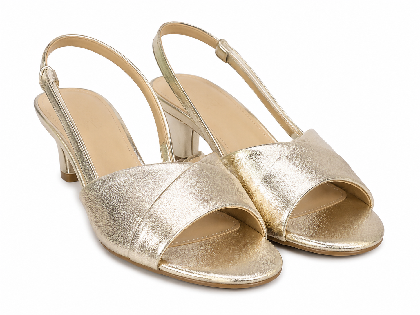 Sandalias de Tacón Bajo Abiertas Color Dorado Champagne Talla 7.