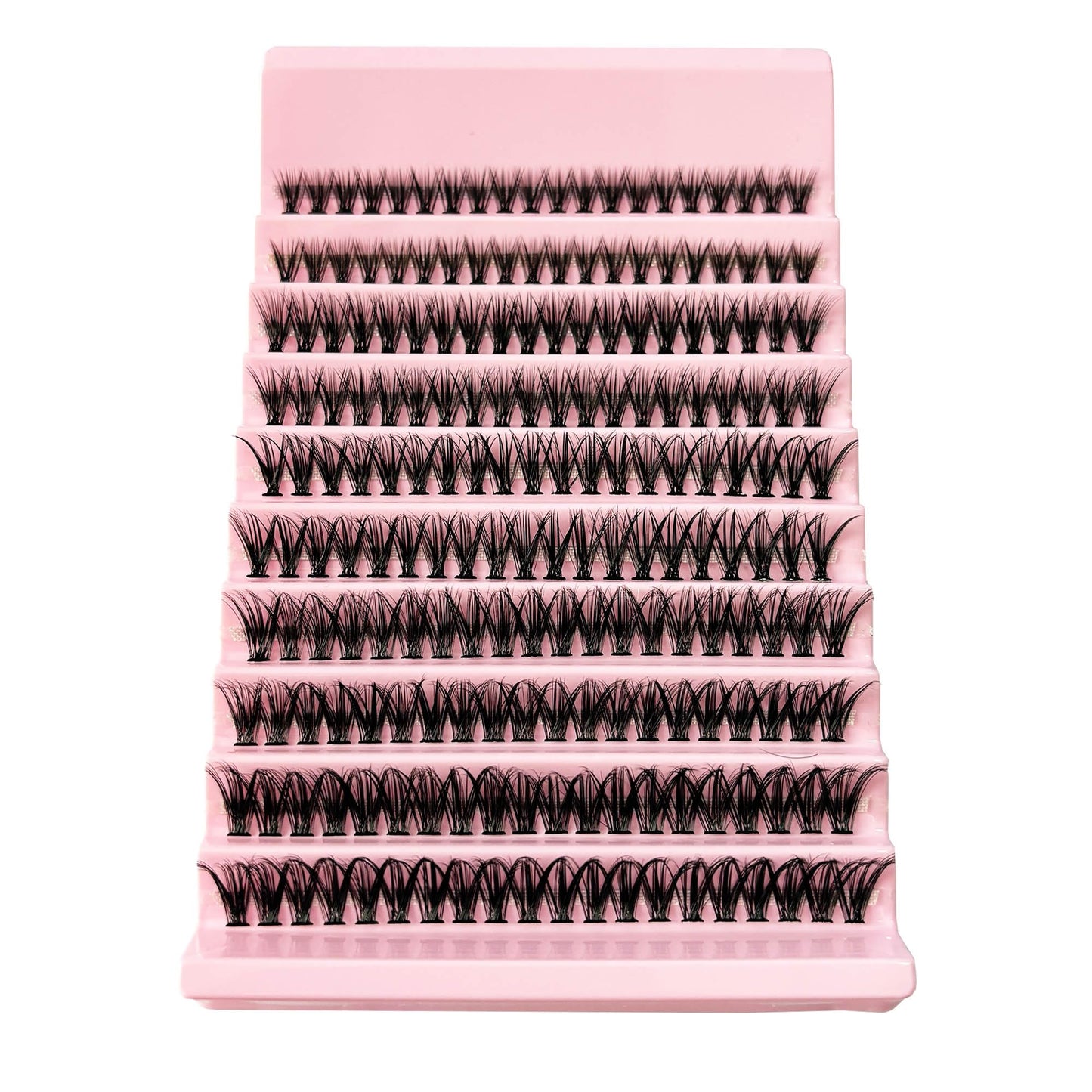 Extensiones de pestañas en racimos, diseñadas para un aspecto natural.