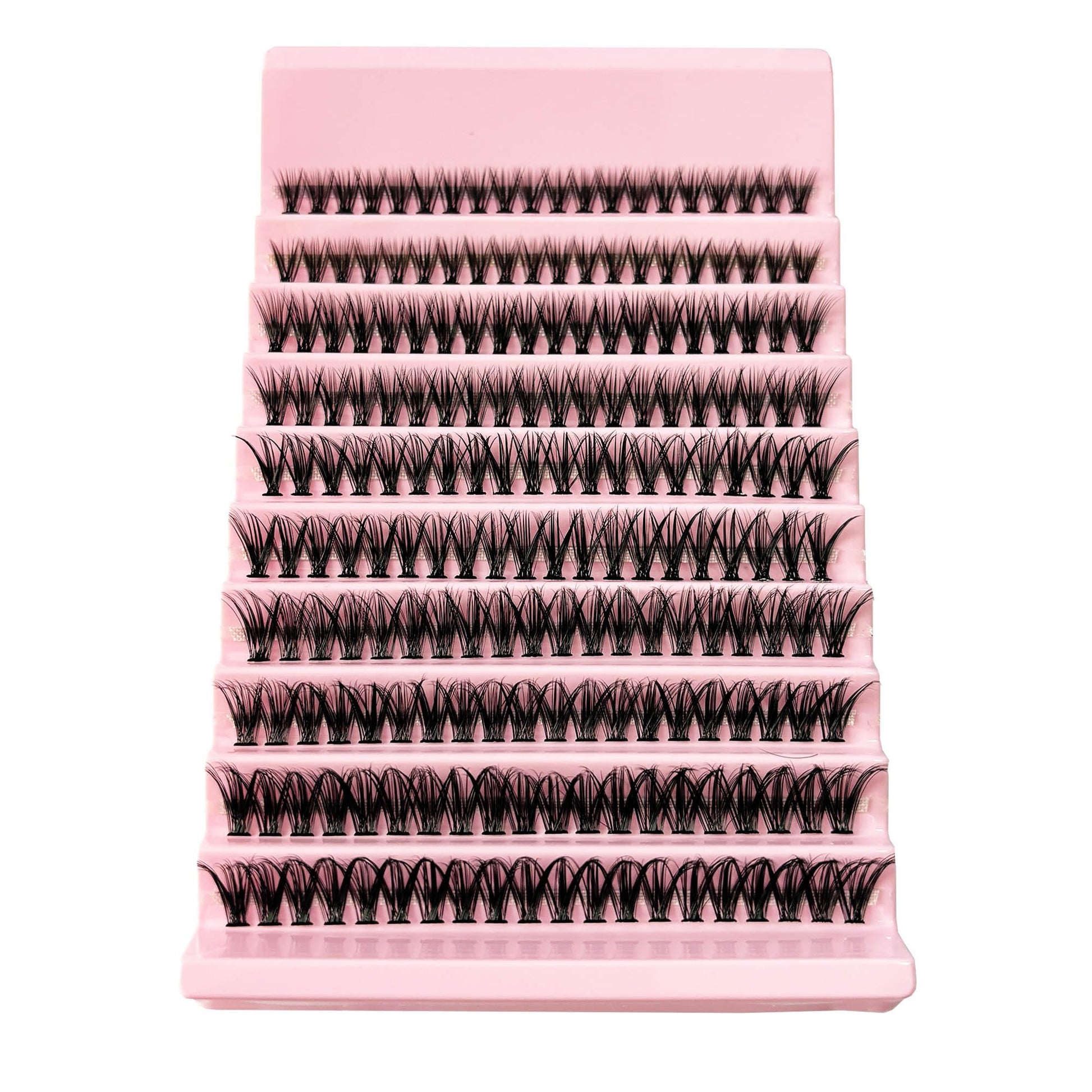 Extensiones de pestañas en racimos, diseñadas para un aspecto natural.