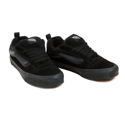 Zapatos Deportivos Casuales Color Negro Unisex, Talla 10.5 Hombre / 12.0 Mujer.