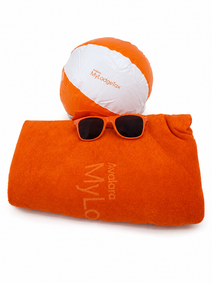 Set de Playa Color Naranja con Toalla, Lentes de Sol y Pelota Inflable.