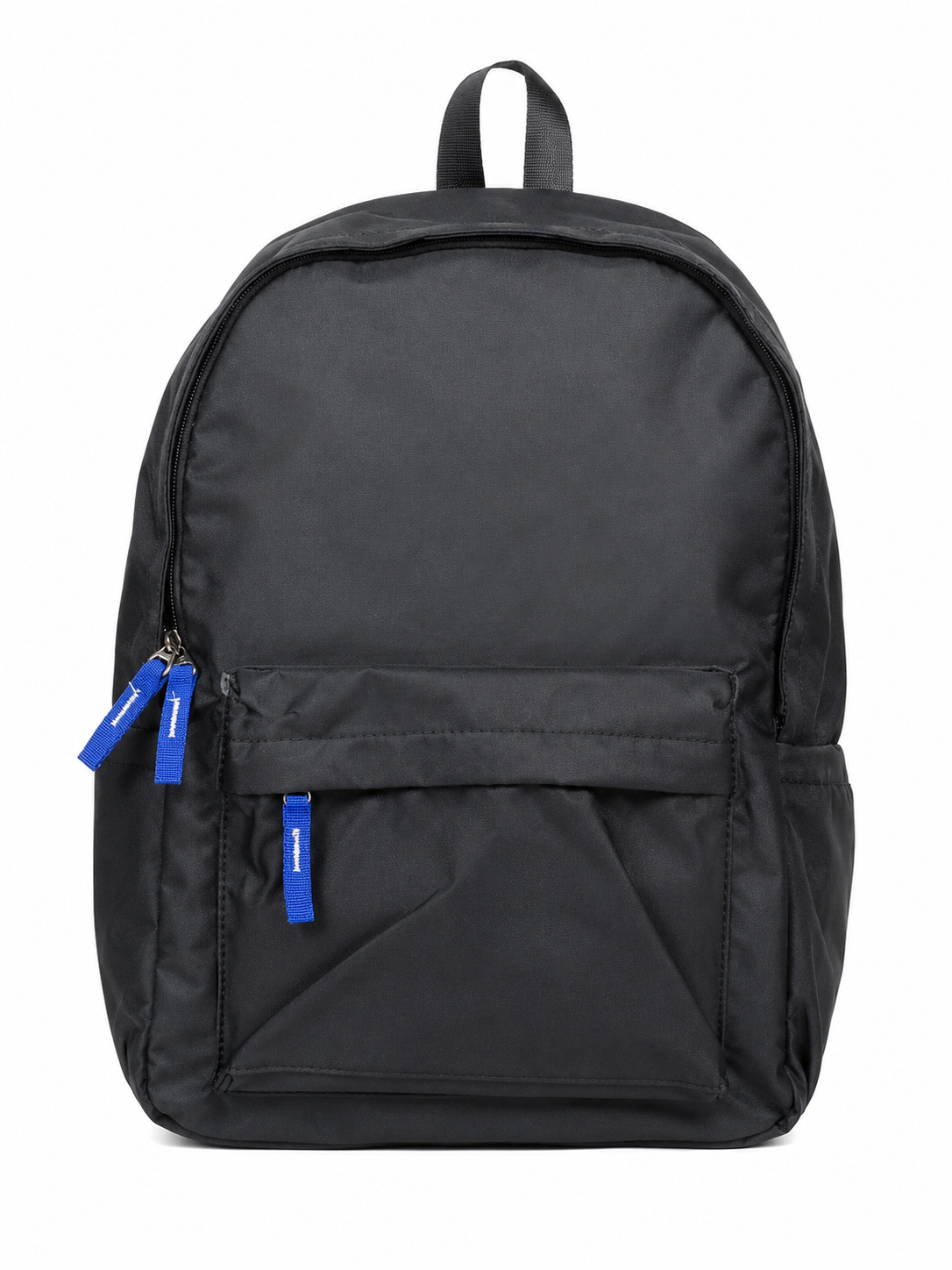 Mochila negra con compartimento principal y bolsillo frontal con cierre.