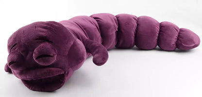 Peluche es un gusano espíritu maldito de Jujutsu Kaisen, inspirado en el personaje Toji Fushiguro.