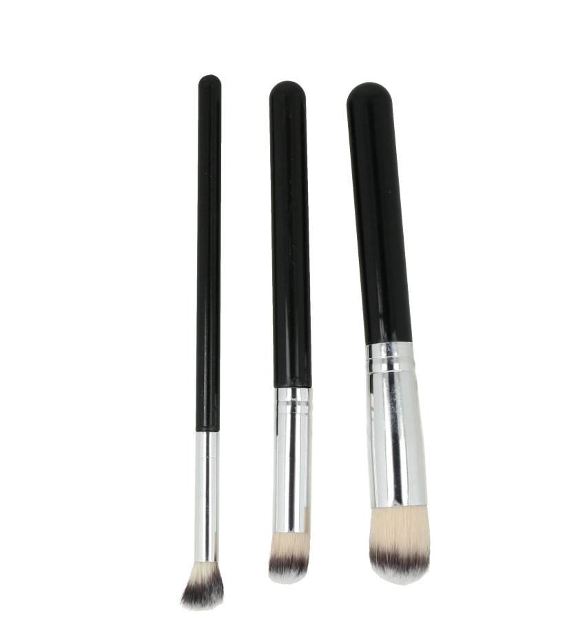 Set de brochas de maquillaje con cerdas sintéticas y mango negro.