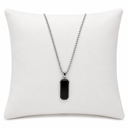 Collar con Colgante Rectangular Negro de Acero Inoxidable.