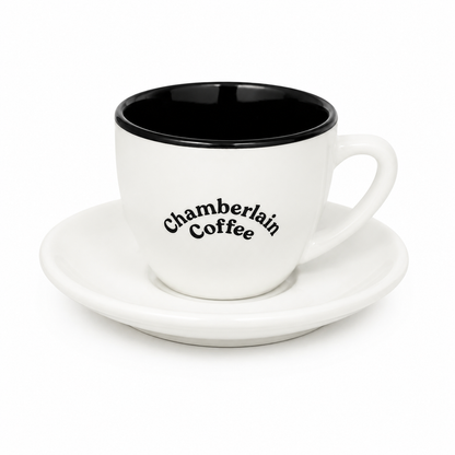 Taza de Cerámica para Café con Platillo Blanco y Negro.