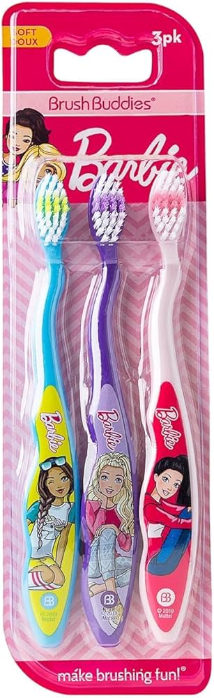 Pack de 3 cepillos de dientes para niños con cerdas suaves.