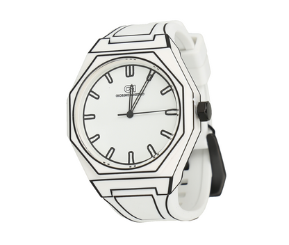Reloj deportivo GM blanco.