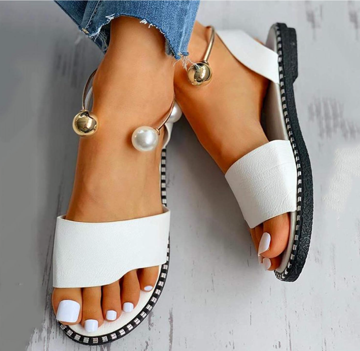 Sandalias planas blancas para mujer con detalles de perlas, .size 40.