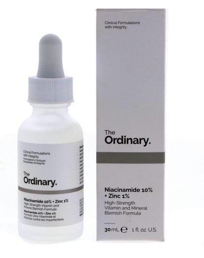 Suero facial de 30ml, diseñado para reducir la apariencia de imperfecciones, poros dilatados y el brillo de la piel.