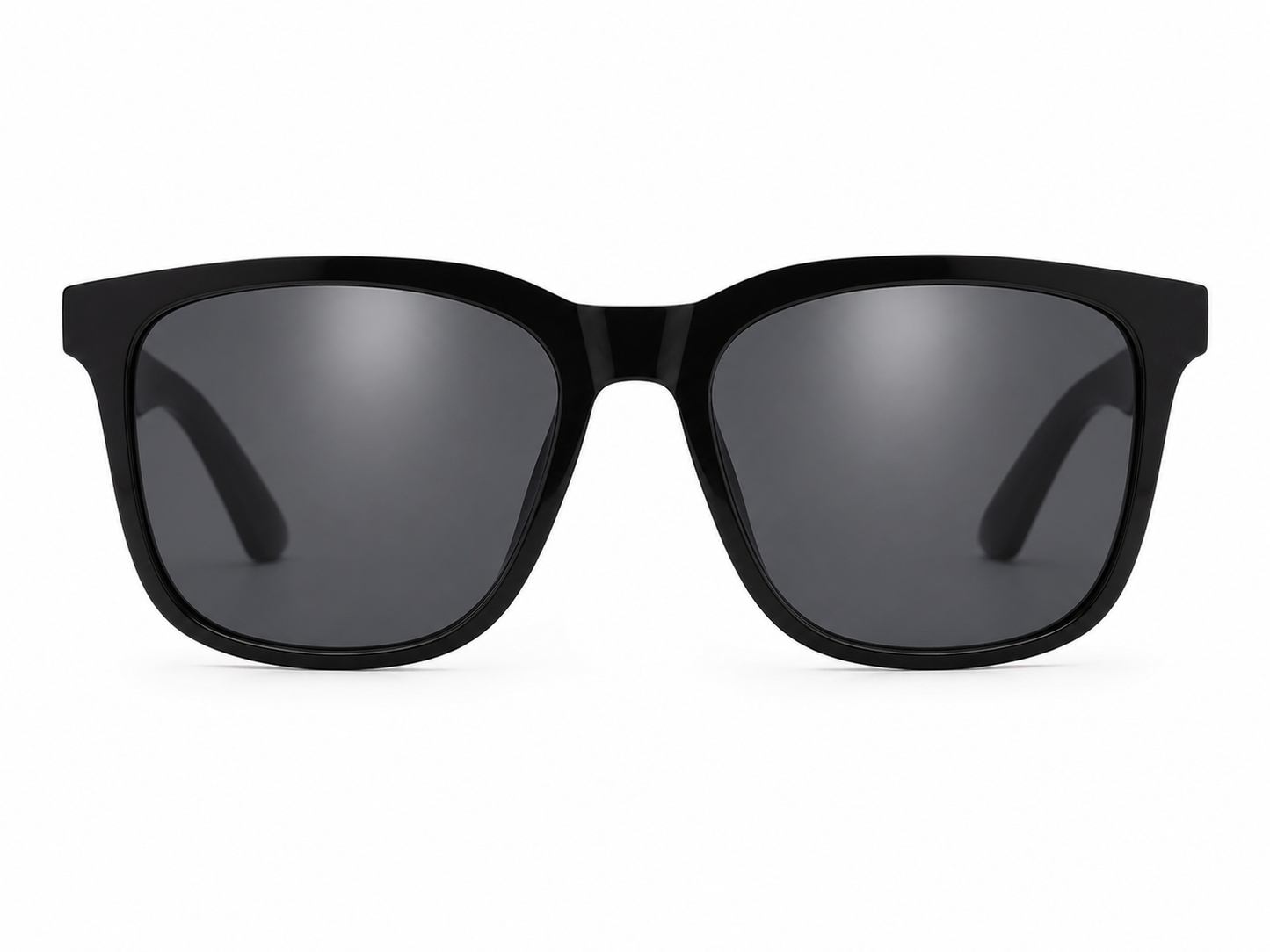 Gafas de sol unisex de montura cuadrada negra con lentes oscuros.