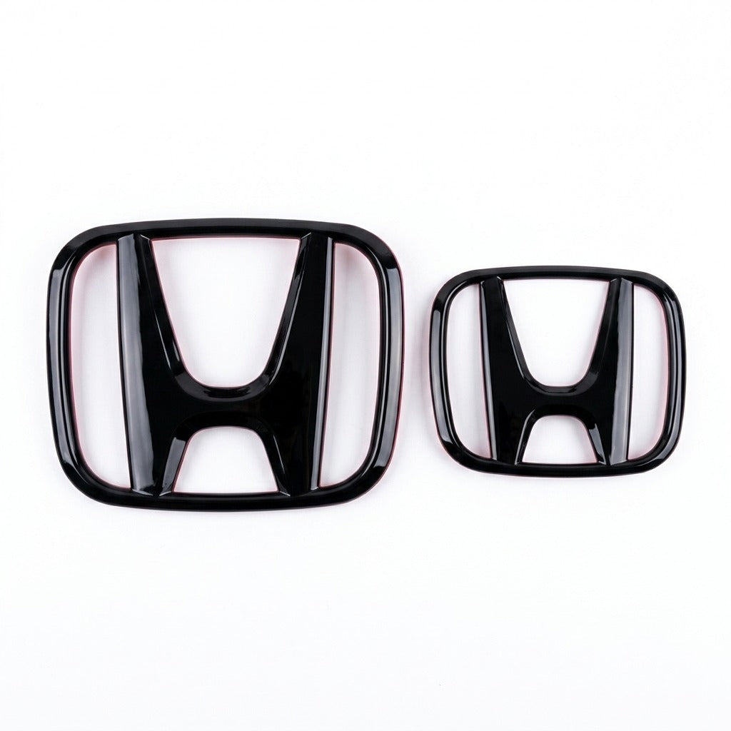 Emblemas de Honda presentan un acabado negro brillante tipo glossy black.
