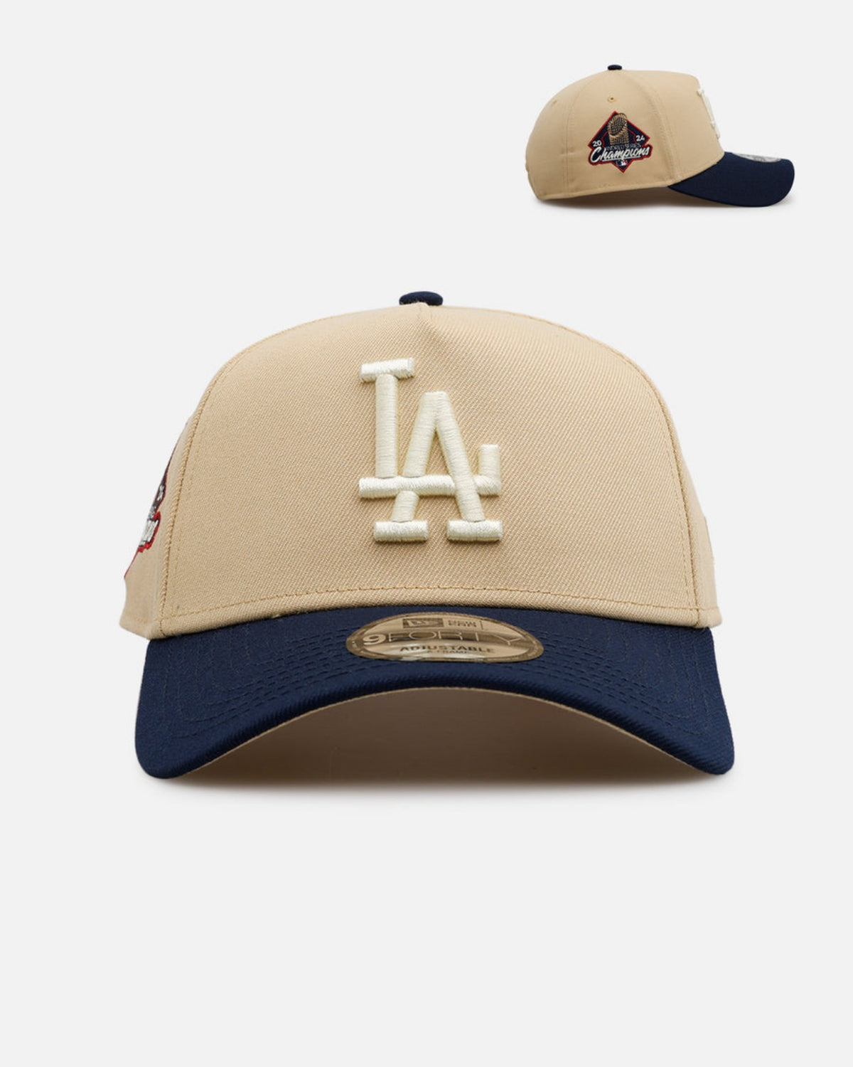 Gorra ajustable beige y azul marino con logotipo LA bordado y parche lateral.