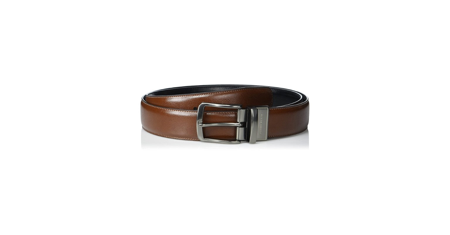 Cinturón reversible marrón y negro con hebilla metálica.