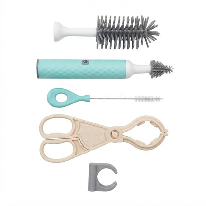 kit de limpieza cuenta con un mango eléctrico recargable.