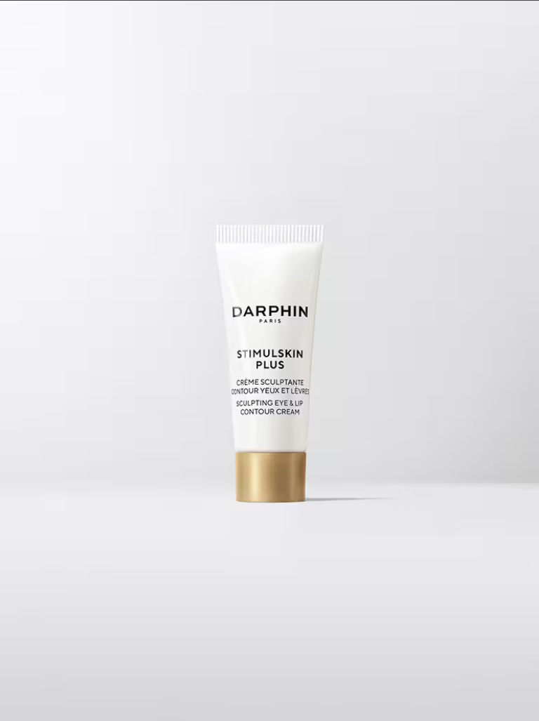 Crema contorno de ojos y labios.