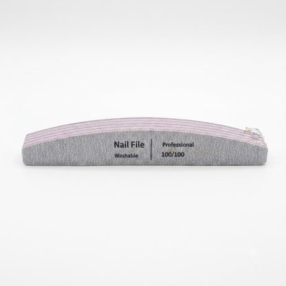 Pack de 5 lima de uñas que tiene un grano 100/180, ideal para dar forma y pulir uñas acrílicas o naturales.